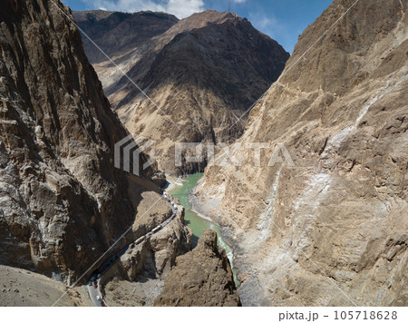 Aerial view of traffic jam on the road to Lhasa,318trail in tibet, China Aerial view of traffic jam on the road to Lhasa,318trail in tibet, China 105718628