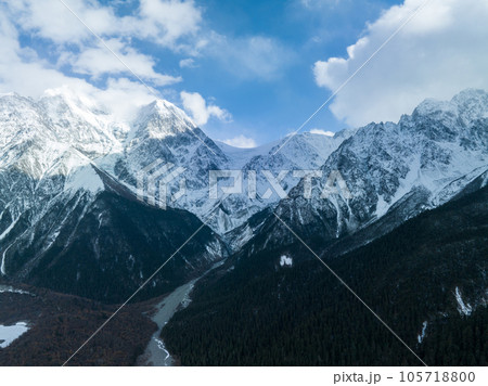 Aerial view of beautiful high altitude snow mountains  in Tibet,China 105718800