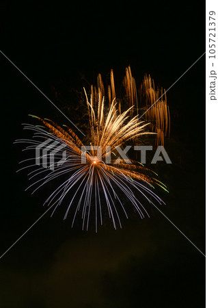 花火に照らされる口之津港　マリンフェスタinくちのつ 105721379