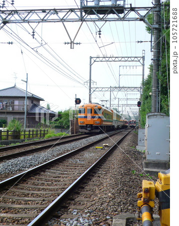 観光列車 電車 列車 105721688