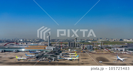 羽田空港 日中の空撮 羽田空港 日中の空撮 105725483