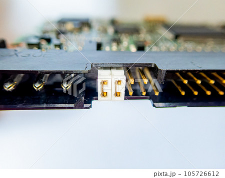 資料素材　電子回路のクローズアップ 105726612