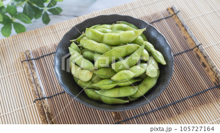 生の枝豆(茹でていない) 生の枝豆(茹でていない) 105727164