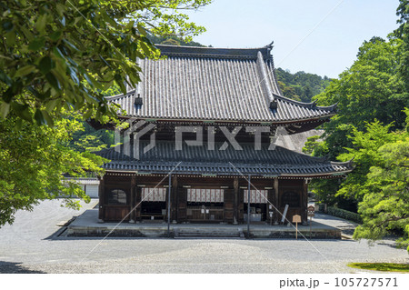 京都　泉涌寺　仏殿 105727571