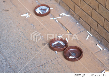 路上喫煙の跡 105727810