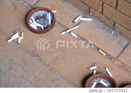 路上喫煙の跡 105727811