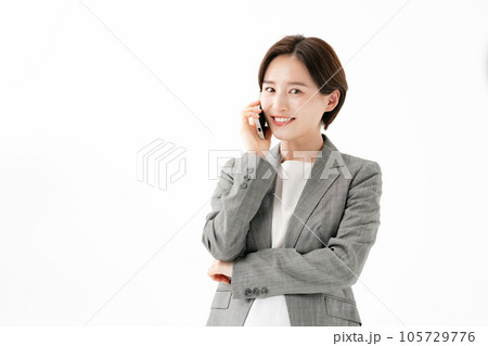 女性 ビジネス スマートフォン 女性 ビジネス スマートフォン 105729776