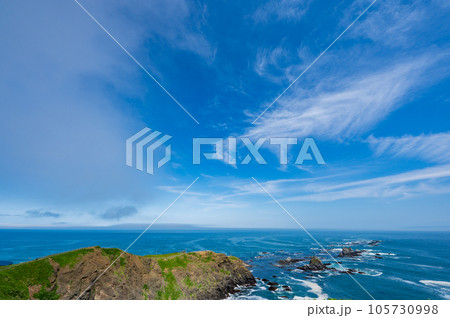 襟裳岬初夏の北海道 105730998