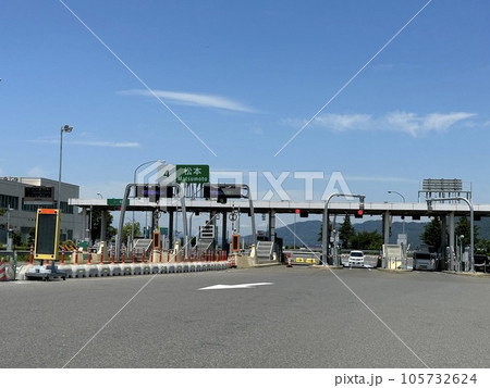 長野自動車道の松本インター 105732624
