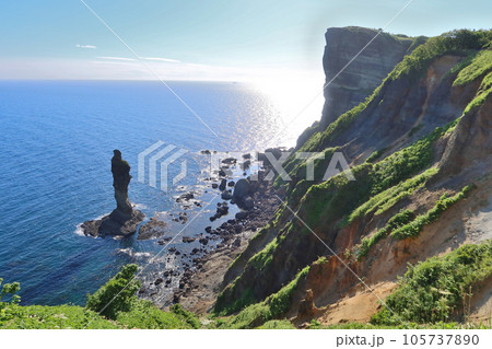 積丹半島・女郎子岩 積丹半島・女郎子岩 105737890