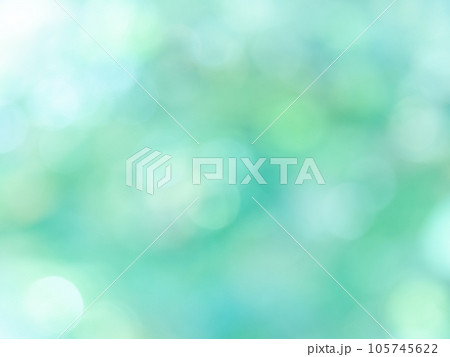 背景素材　水玉模様のリフレクション　エメラルドグリーン系統 105745622