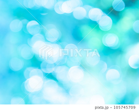 背景素材　水玉模様のリフレクション　アクアブルー系統 105745709