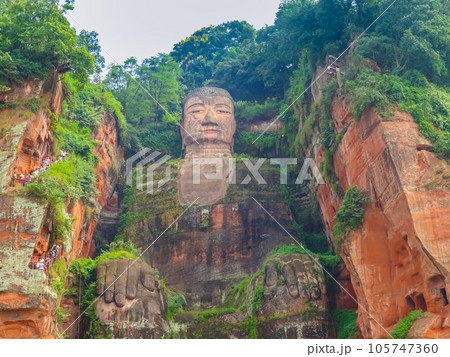 楽山大仏(中国-楽山市) 楽山大仏(中国-楽山市) 105747360