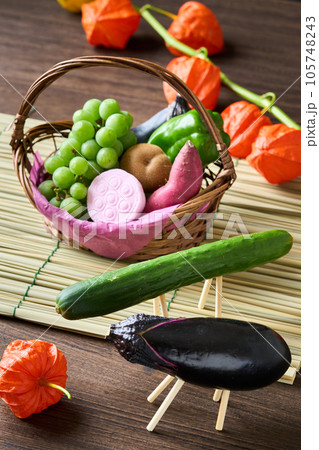 お盆のお供え物 お盆のお供え物 105748243
