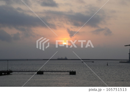 那覇港日没 那覇港日没 105751513