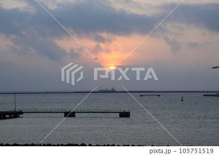 那覇港日没 那覇港日没 105751519