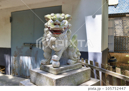 銀杏岡八幡神社の狛犬( 東京都台東区) 銀杏岡八幡神社の狛犬( 東京都台東区) 105752447