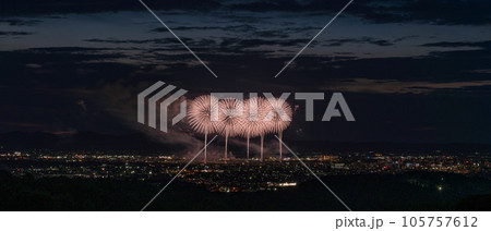 長岡の花火大会 長岡の花火大会 105757612
