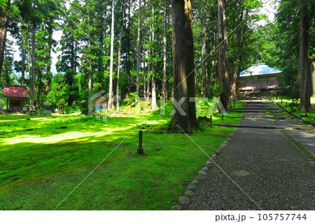 【福井県】平泉寺白山神社の拝殿 105757744
