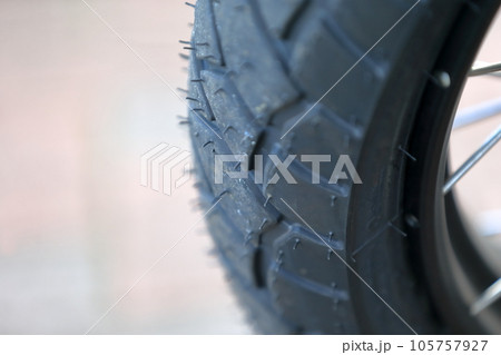 バイクのタイヤ イメージ バイクのタイヤ イメージ 105757927
