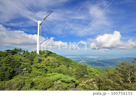 青山高原 風力発電風車の見える景色(三重県伊賀市) 青山高原 風力発電風車の見える景色(三重県伊賀市) 105758155