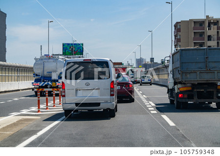 《東京都》交通渋滞・首都高速ラッシュアワー 《東京都》交通渋滞・首都高速ラッシュアワー 105759348