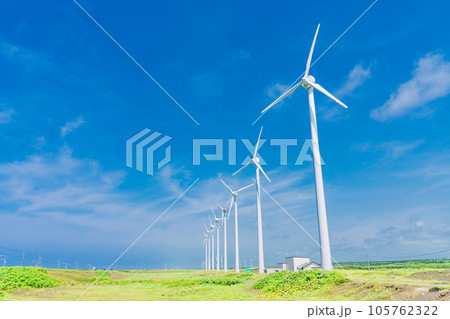(北海道)夏の青空とオトンルイ風力発電所 (北海道)夏の青空とオトンルイ風力発電所 105762322