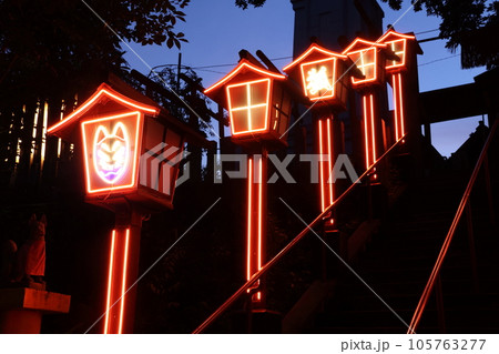 中司孫太郎稲荷神社の灯篭02 105763277