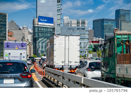 《東京都》交通渋滞・首都高速ラッシュアワー 105765796
