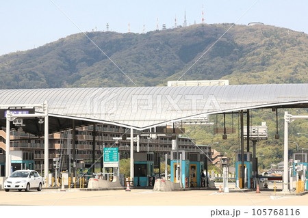 『奈良門』 第二阪奈道路古瀬料金所【奈良県生駒市】 105768116