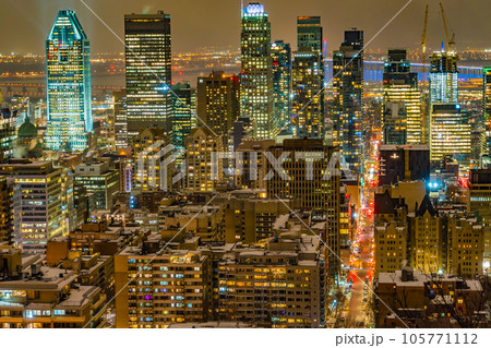 モントリオールの夜景（コンディアロンク） 105771112