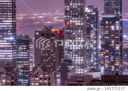 モントリオールの夜景（コンディアロンク） 105771117
