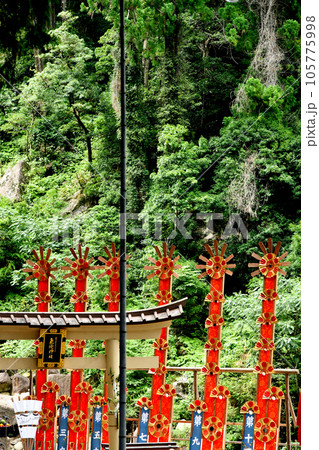 那智の扇祭り(十二の扇神輿) 【和歌山県那智勝浦町】 那智の扇祭り(十二の扇神輿) 【和歌山県那智勝浦町】 105775998