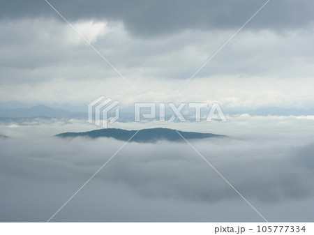 狩勝峠からの雲海 105777334