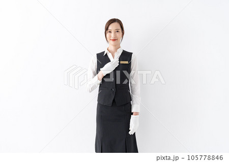 制服の女性 白手袋 制服の女性 白手袋 105778846