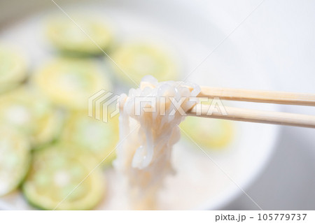 豆腐冷麺　写真素材 105779737