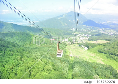 ロープウェイからの景色 105780076