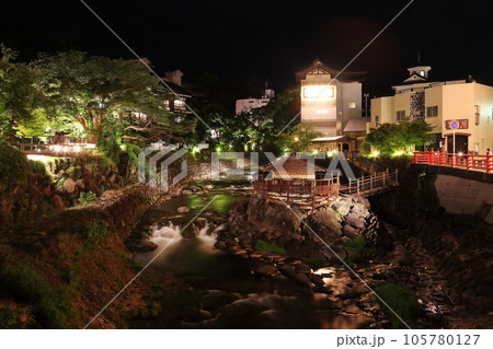 修善寺温泉　夜景 105780127