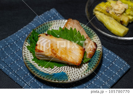 カジキの粕漬け焼き カジキの粕漬け焼き 105780770