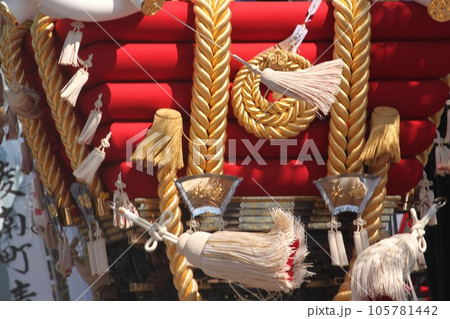 堺市百舌鳥八幡宮の秋祭り布団太鼓 105781442