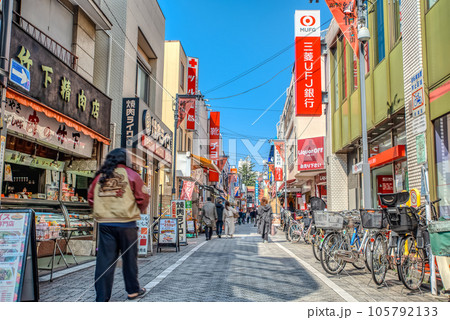 東京の都市風景 高円寺駅 純情商店街 東京の都市風景 高円寺駅 純情商店街 105792133