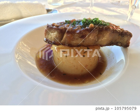 美味しいフォアグラ大根 美味しいフォアグラ大根 105795079