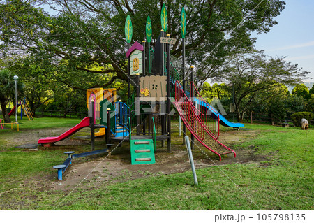 丸山公園　遊具 105798135