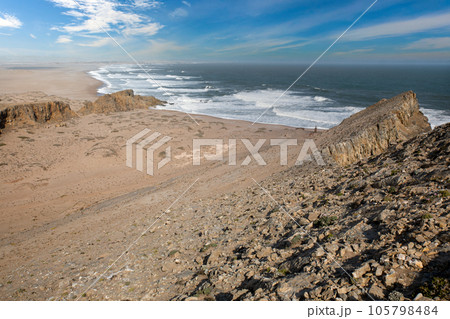 The bogenfels arch in namibia 105798484