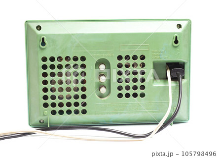 Old transistor radio. English translation Old transistor radio. English translation 105798496