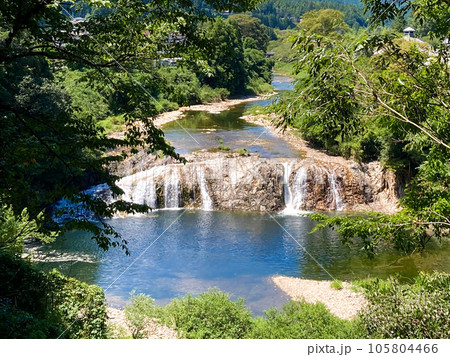 蔦の渕　奥三河のナイアガラ（愛知県北設楽郡東栄町） 105804466