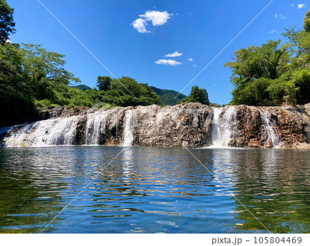 蔦の渕　奥三河のナイアガラ（愛知県北設楽郡東栄町） 105804469