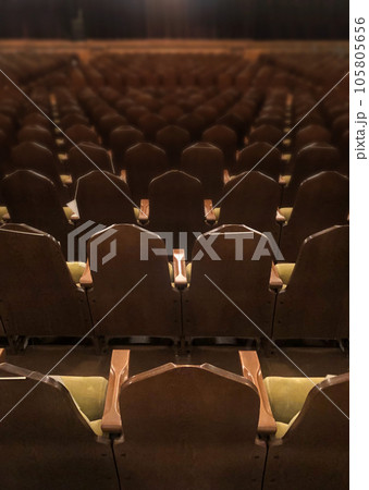 上演前の劇場・ホール 上演前の劇場・ホール 105805656