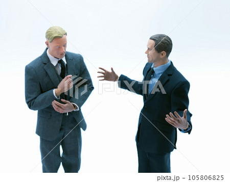 説明するビジネスマン 105806825