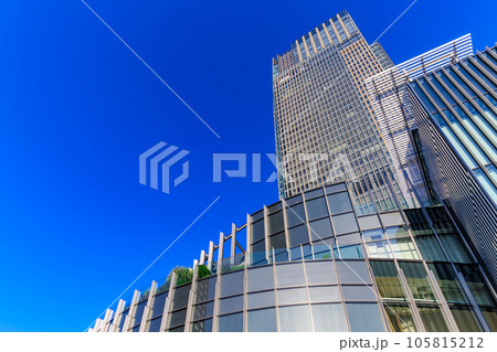 東京　港区赤坂の都市風景　東京ミッドタウン 105815212
